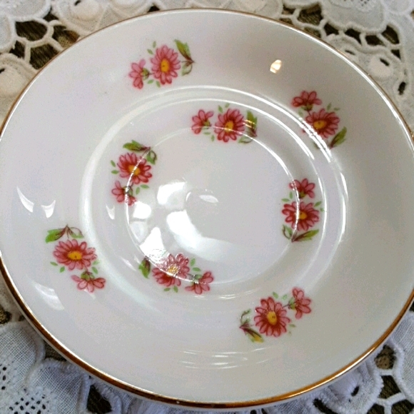 Vintage Marlborough Demitasse Cup and Saucer - Picture 3 of 5